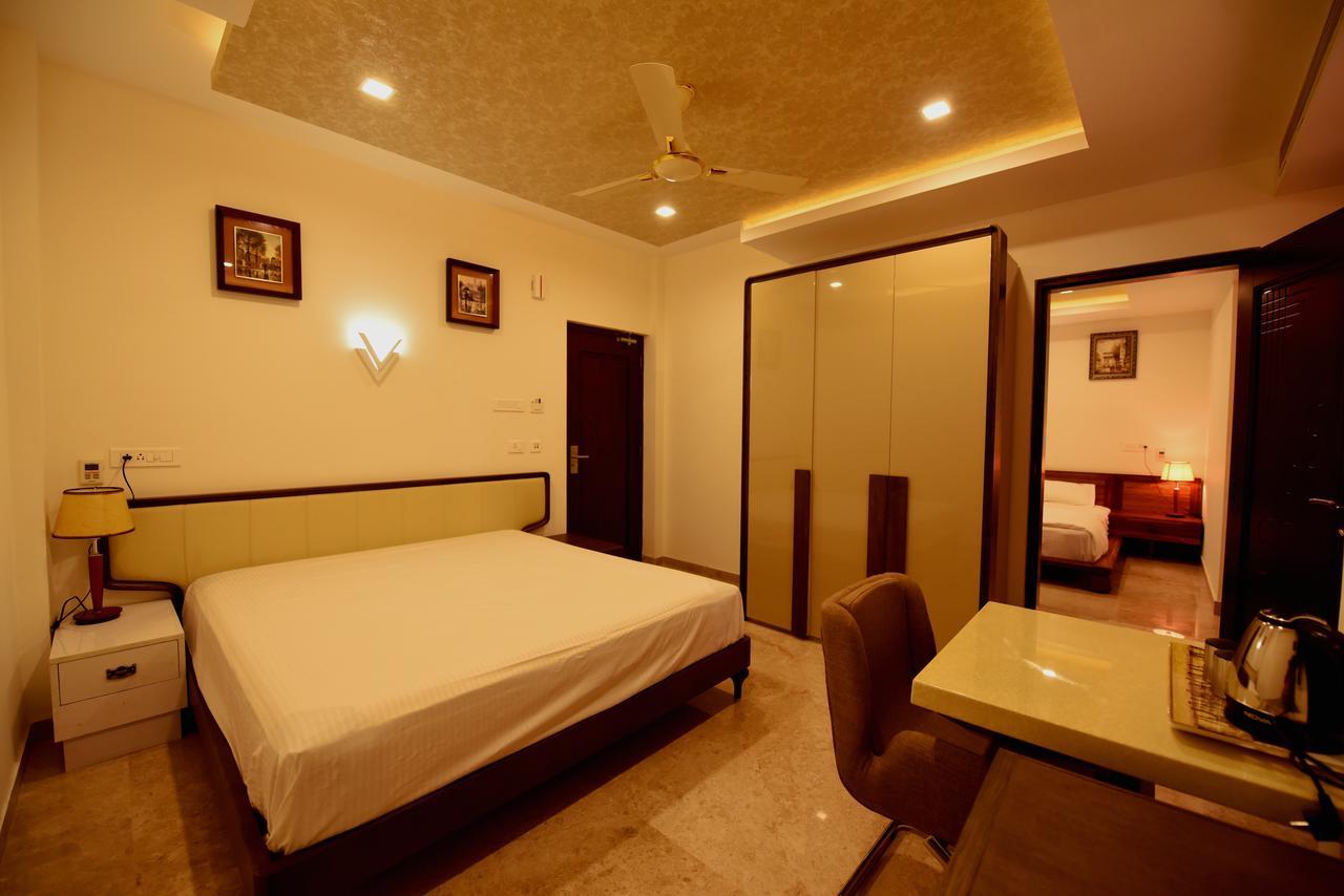 Sky Residency Bed and Breakfast Τσενάι Εξωτερικό φωτογραφία