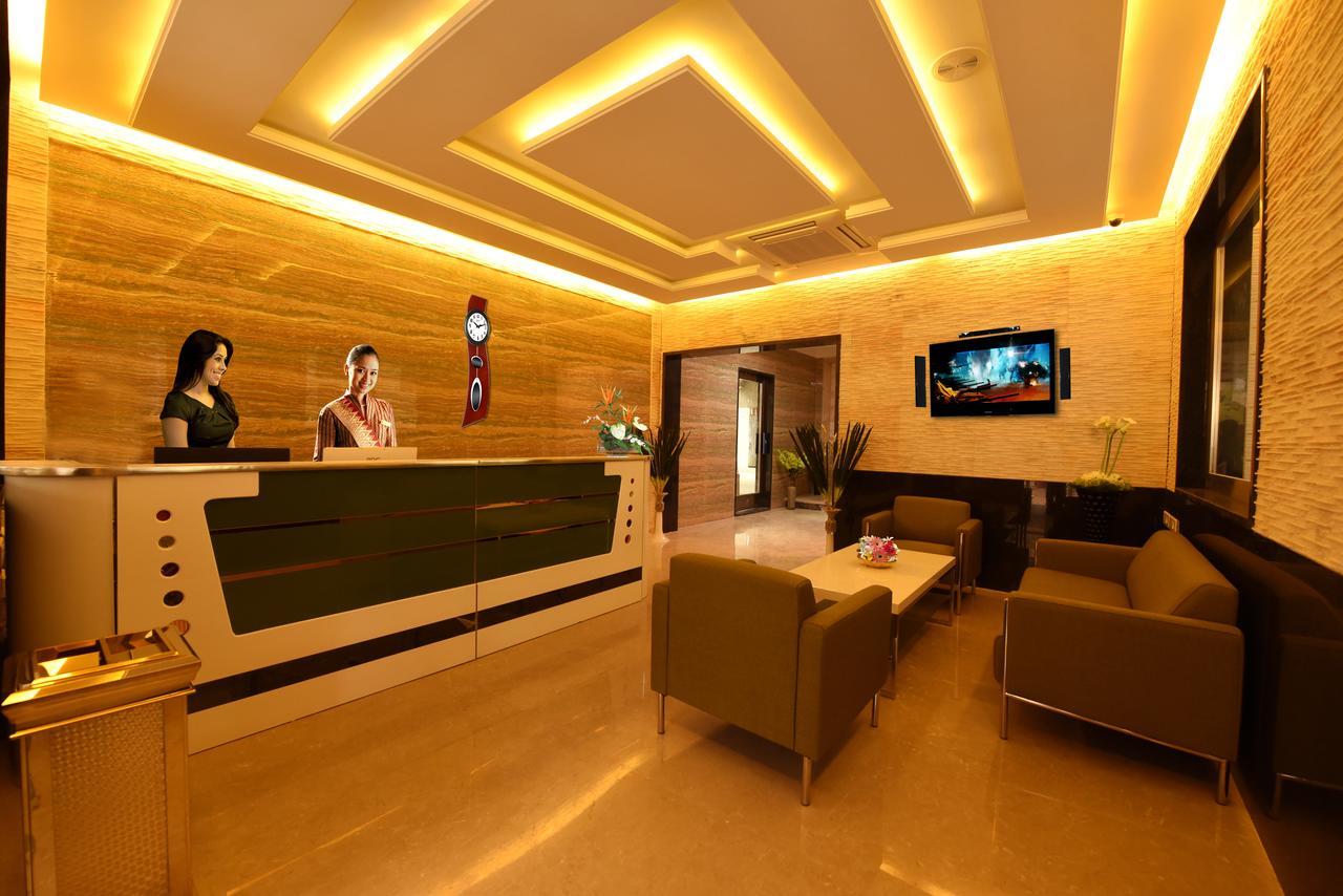 Sky Residency Bed and Breakfast Τσενάι Εξωτερικό φωτογραφία