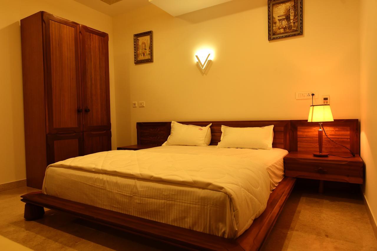 Sky Residency Bed and Breakfast Τσενάι Εξωτερικό φωτογραφία